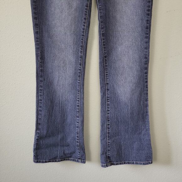 No Boundaries Womens Gray Stretch Regular Fit Low Rise Bootcut Jeans Size 9 - Picture 5 of 10